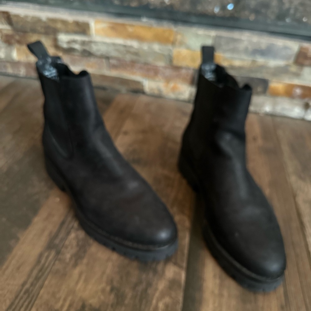 Black suede boot. Worn a few times.  Very good condition and nice quality boot.